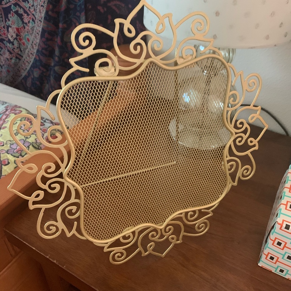 Earing Holder
